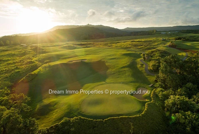Grands Terrains Avec Vue Golf A Bois Cheri – Ile Maurice