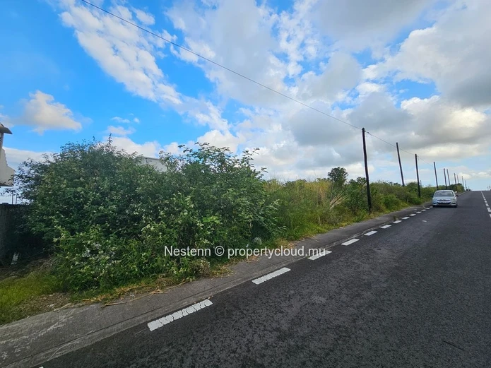Terrain résidentiel de 448 m² dans un lotissement paisible et familial