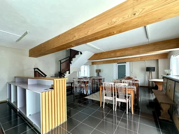 25 Bedroom Hotel