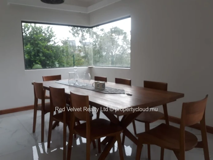 Spacious Family House for Sale in Hermitage | 4 Bedrooms