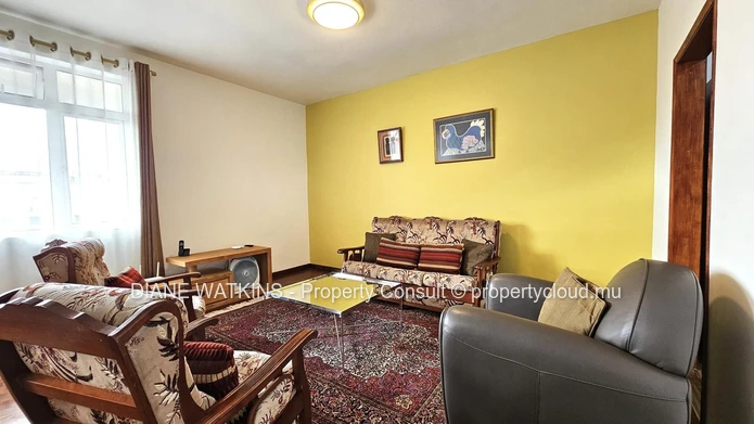 À Vendre - Appartement de 2 Chambres Idéalement situé dans le centre-ville de Curepipe