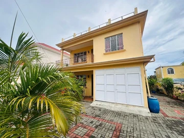 7 Bedroom House