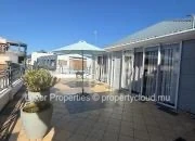  For Rent | Bright 3-Bedroom Penthouse – Flic en Flac 