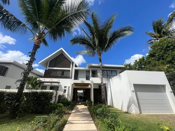4 Bedroom Villa