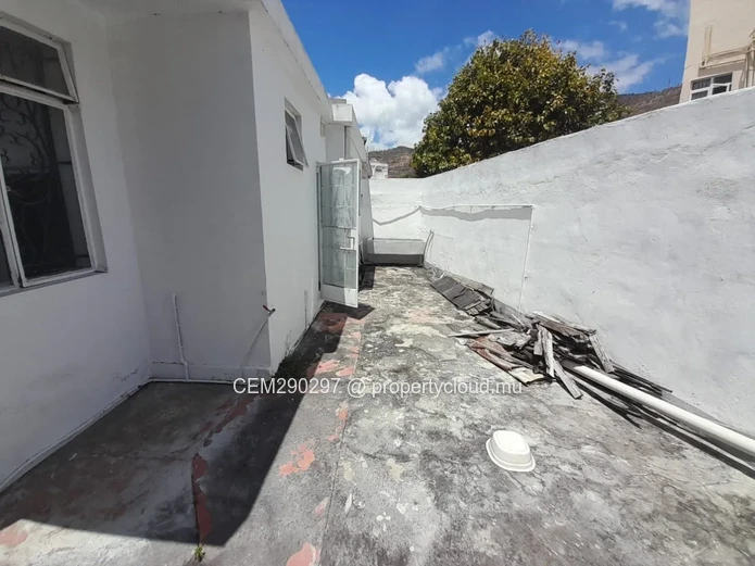 Prime Commercial or Residential Building for Sale in Port Louis