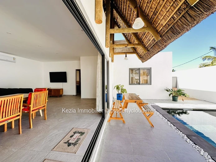 Single-Storey Villa With A Warm And Inviting Atmosphere