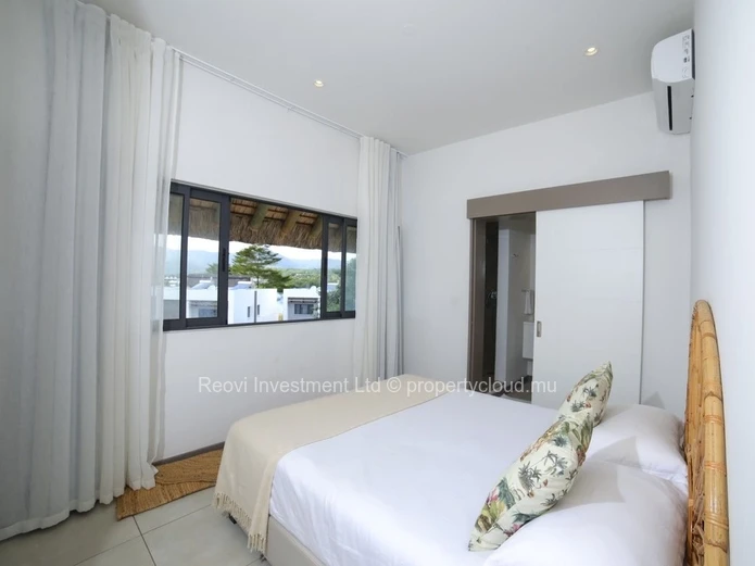 EXCEPTIONAL 4 Beds Beachfront Panoramic Sea-View Penthouse in Tamarin