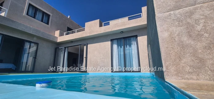Stunning Villa with Infinity Pool 