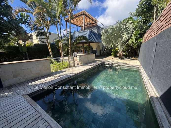 Villa meublée 4 chambres avec piscine à louer à Floréal