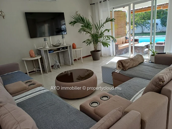 Offre exceptionnelle -Belle Maison de 4 chambres a coucher avec jardin et piscine à Pereybere
