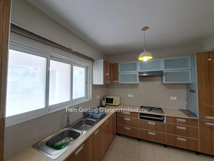 Grand Baie – Duplex à vendre – Pam Golding Mauritius