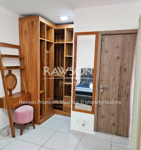 TO LET – 3 - Bedroom Duplex with pool in Flic en Flac