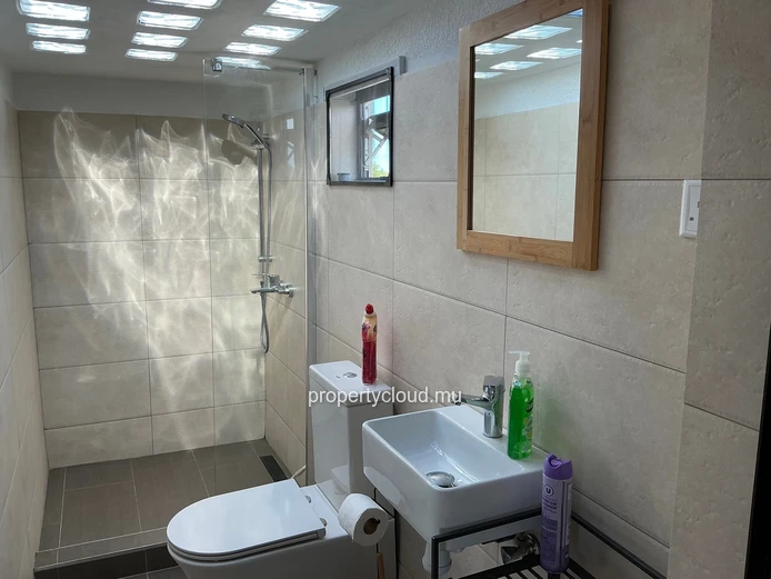 Rooftop Studio with Stunning Lagoon Views for Rent in Calodyne