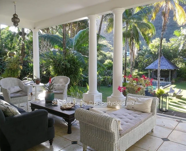 Private Luxury Estate for Sale - 5 Bedrooms, Moka