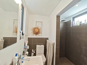 4 Bedroom Apartment