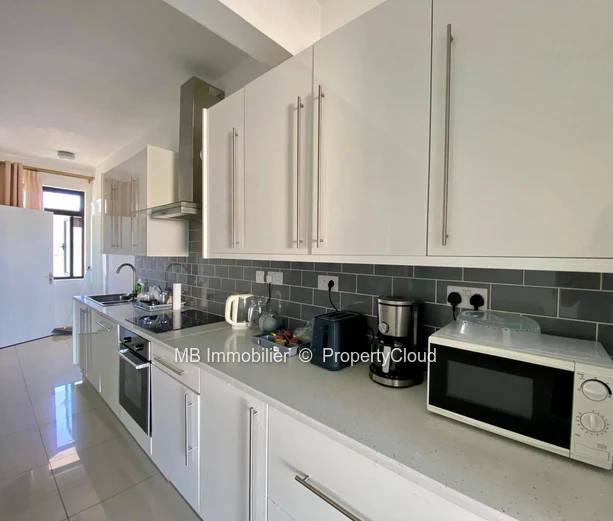 Élégant appartement meublé de 3 chambres à louer à Pereybere