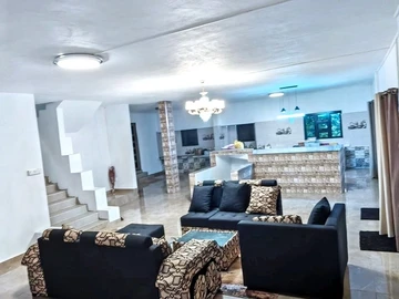 5 Bedroom Villa