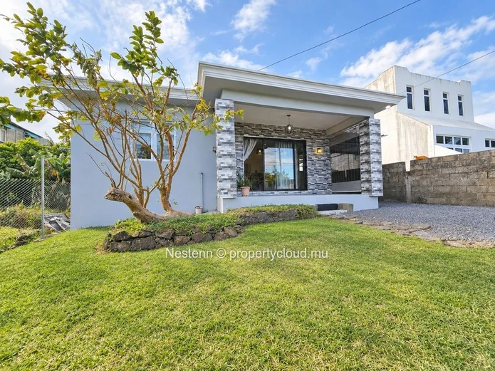 Cozy 3-Bedroom Family House