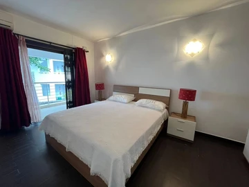 5 Bedroom Townhouse, Duplex