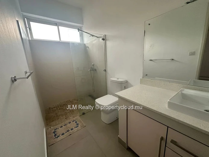 Spacious villa with swimming pool for rent in a friendly residential area of Black River, Mauritius
