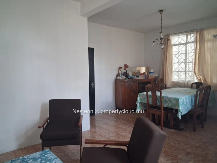 Maison individuelle dans un quartier tranquille 
