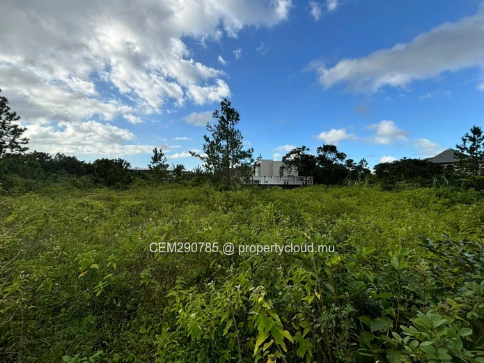Residential Plot for Sale in Pinewood Garden Wooton