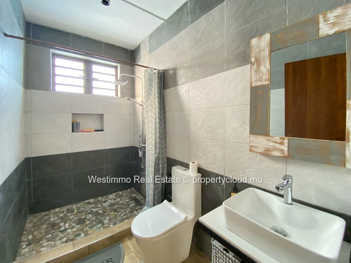 Modern 3-bedroom apartment for rent in the heart of Pereybere