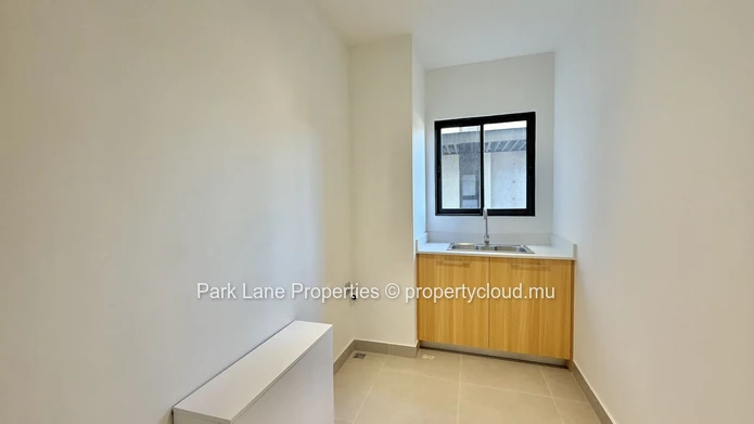 Appartement de luxe de 3 chambres avec jardin.