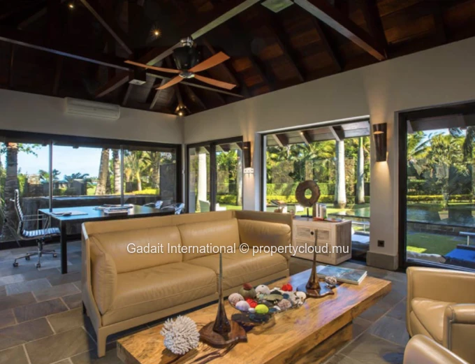 Anahita Mauritius Villa for Rent – 4 Suites, Private Pool & Panoramic Golf & Lagoon Views