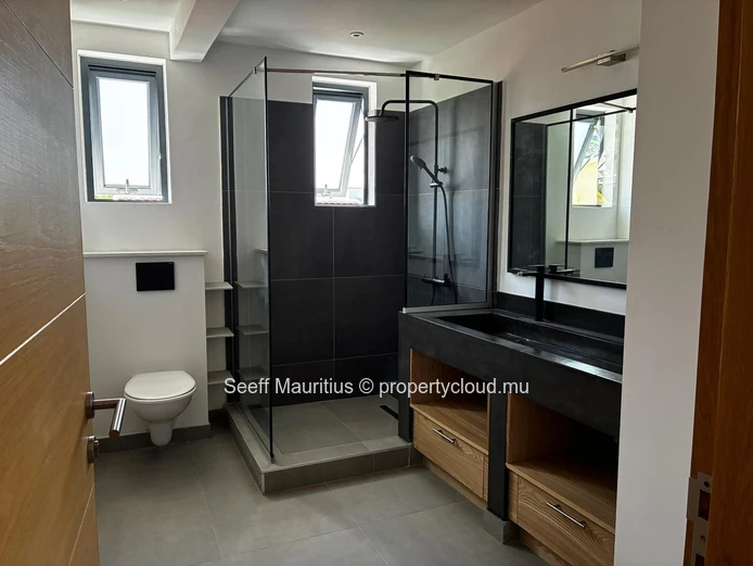 Appartement neuf – Dernier étage à quelques pas de la plage