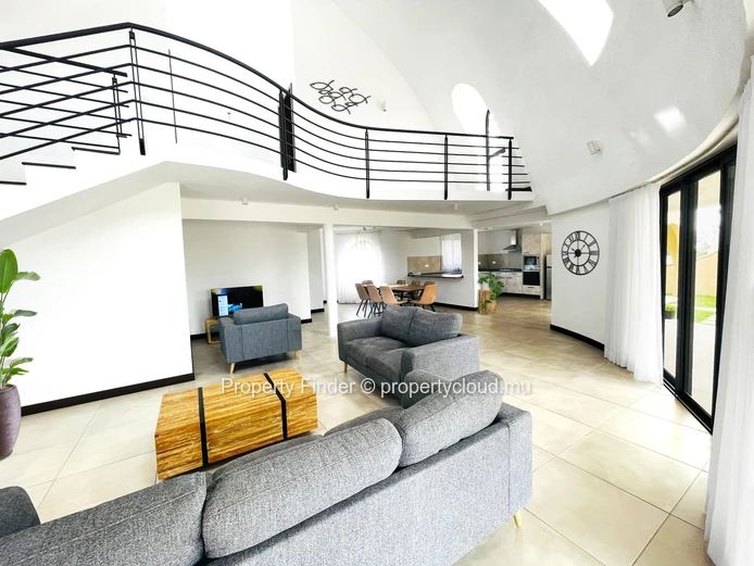 Villa 3 Chambres à Louer avec Piscine, Accès Salle de Sport et Vue sur Mer – Maurice