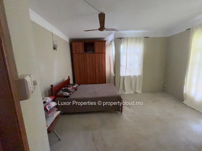 Spacious Property with Pool and Sea Views in Anse Jonchée