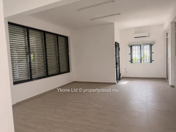 Commercial Space For Rent In Pointe aux Biches