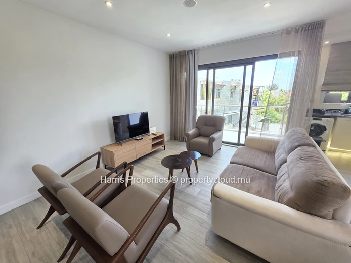 Exquisitely furnished and luxurious apartment for sale in Pereybere