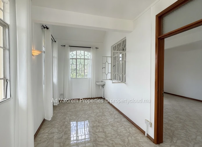 En Exclusivité – Maison familiale de 7 chambres à Pointe aux Piments (Mandat exclusif)