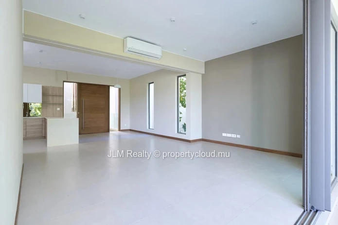 Appartement avec Piscine Privative à Vendre à Pointe aux Canonniers, Île Maurice