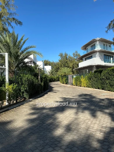 FOR RENT GRAND GAUBE – 3 bedroom apartment.