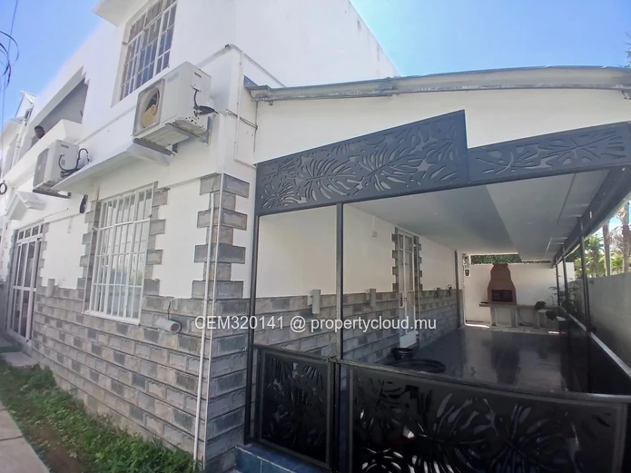 Spacious Apartment Near the Beach - Flic en Flac, Mauritius