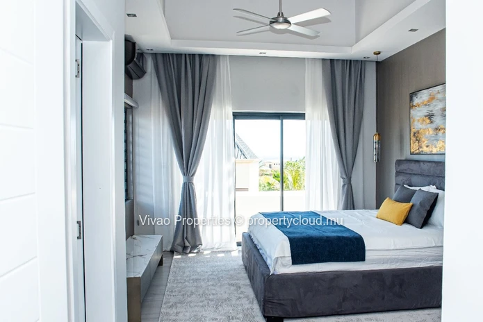Propriété hors du commun en location meublée disponible en Morcellement sécurisé à Cascavelle. 4 chambres en-suite ma...