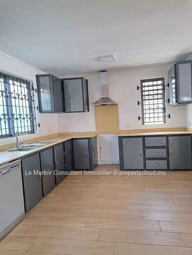 Duplex meublé de 3 chambres à louer à Flic en Flac - 130 m²