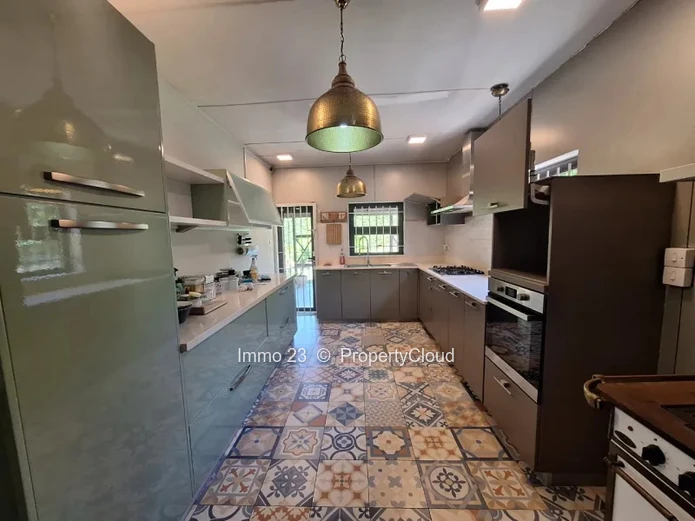 Office - 360m2 - Floréal