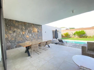 4 Bedroom Villa