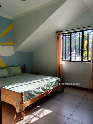 Villa 4 chambres avec piscine privée à Bain Boeuf | Location long terme | Rs 90,000