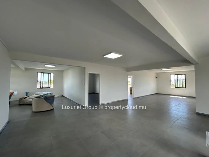 Premium Office Space in Grand Baie, Prime Location