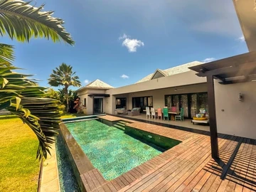 4 Bedroom Villa