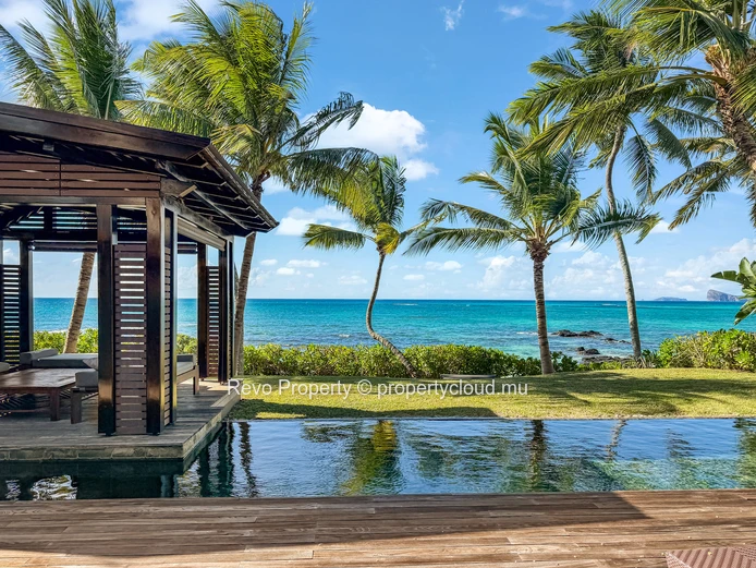 The Ultimate Beachfront Living in Pointe aux Cannoniers