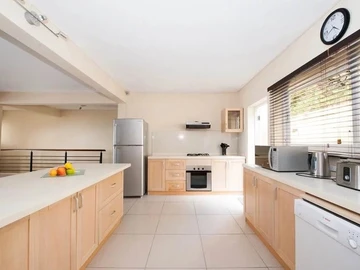 4 Bedroom Townhouse, Duplex