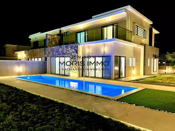 4 Bedroom Villa