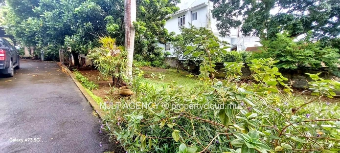 Maison Spacieuse à Beau Bassin : Confort et Commodités Assurés