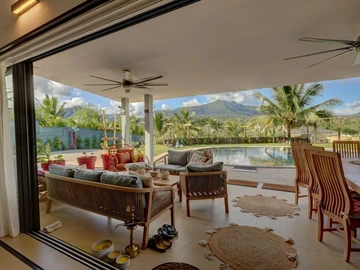 5 Bedroom House